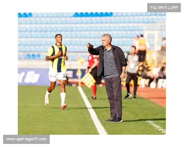 费内巴切迎战里泽斯堡，客场战绩或定争冠走势