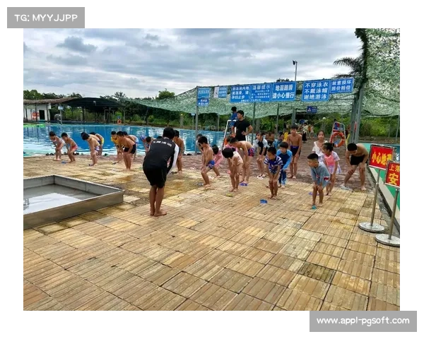 游泳培训市场持续扩大,暑期班报名人数增三成 游泳培训市场持续扩大,暑期班报名人数增三成