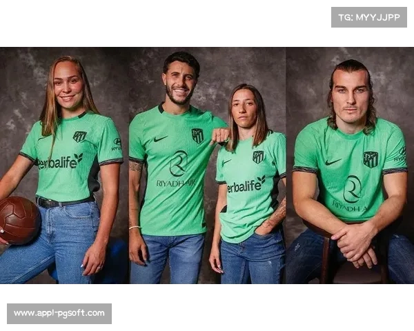 欧冠球衣设计文化巡礼,第二客场球衣商业价值突显 欧冠球衣设计文化巡礼,第二客场球衣商业价值突显